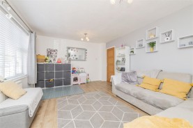 Images for Silverdale Grove, Rushden