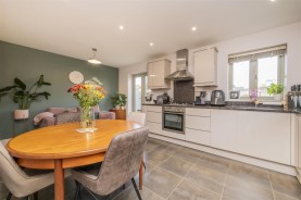 Images for Isemill Road, Burton Latimer