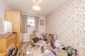 Images for Fieldfare Close, Corby