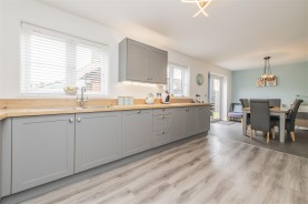 Images for Bestwood Close, Desborough, Kettering