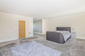 Images for Coles Close, Little Harrowden