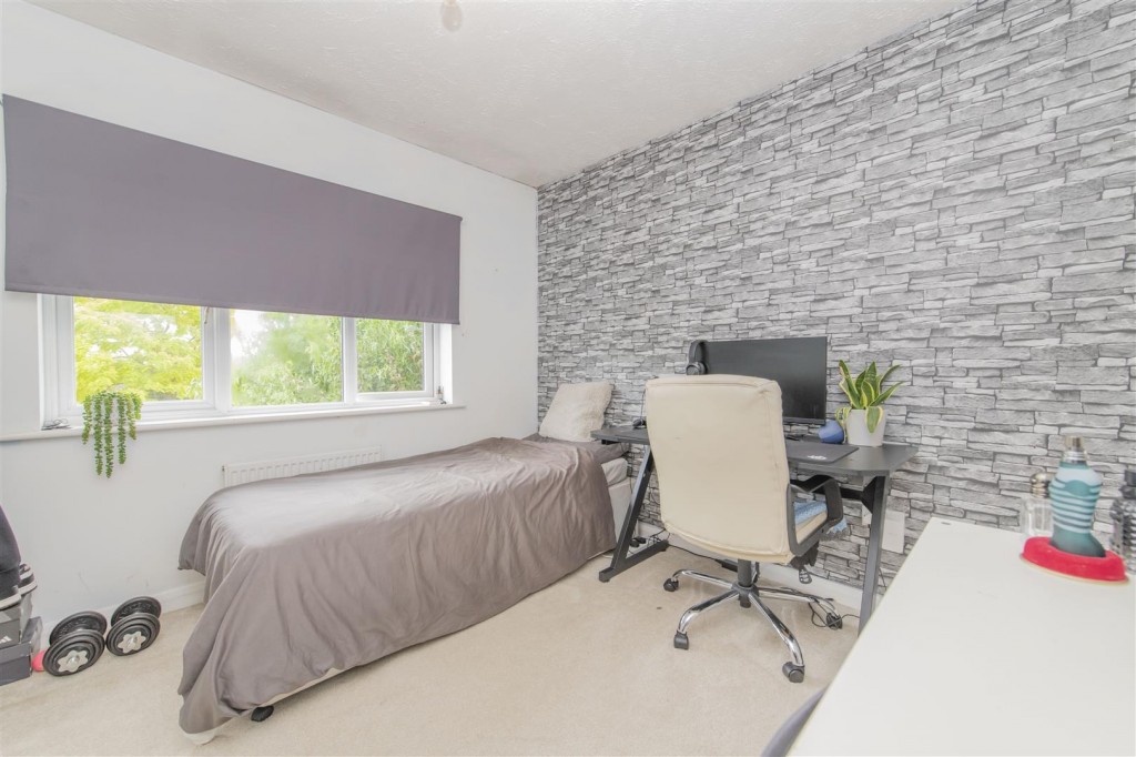 Images for Broom Way, Kettering EAID:oscarjamesapi BID:2