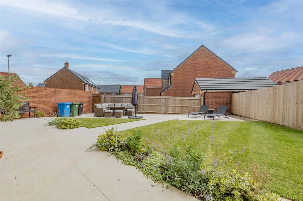 Images for Bartlett Close, Oakley Vale, Corby EAID:oscarjamesapi BID:4