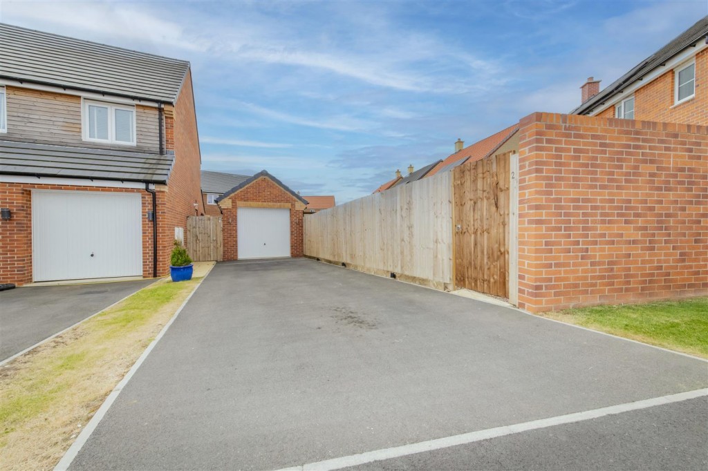 Images for Bartlett Close, Oakley Vale, Corby EAID:oscarjamesapi BID:4