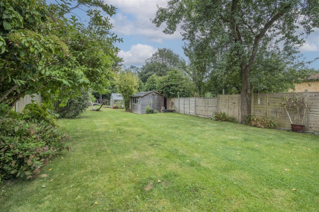 Images for Copelands Road, Desborough EAID:oscarjamesapi BID:2