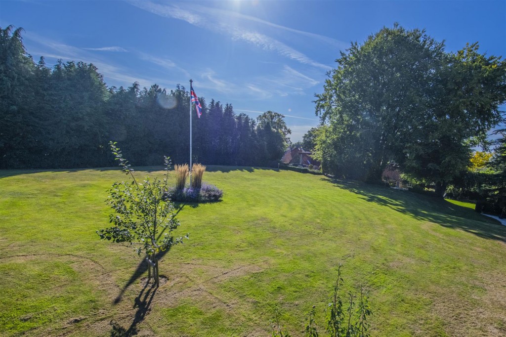 Images for Old Barn, St. Botolphs Road, Barton Seagrave ** Check out our video tour ** EAID:oscarjamesapi BID:3