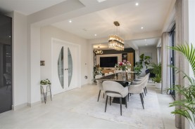 Images for Singlehurst Close, Weldon