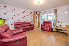 Images for Valley Rise, Desborough, Kettering