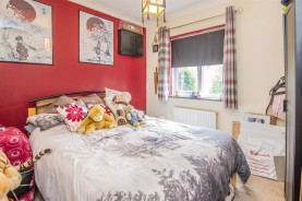 Images for Valley Rise, Desborough, Kettering