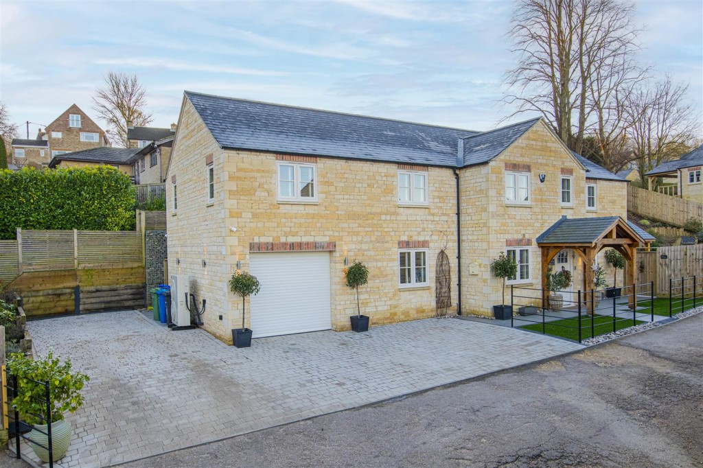 Images for Holly Rise, Gretton, Northamptonshire EAID:oscarjamesapi BID:4