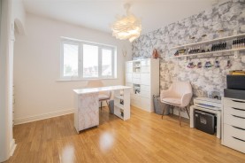 Images for Meadow Sweet Road, Rushden