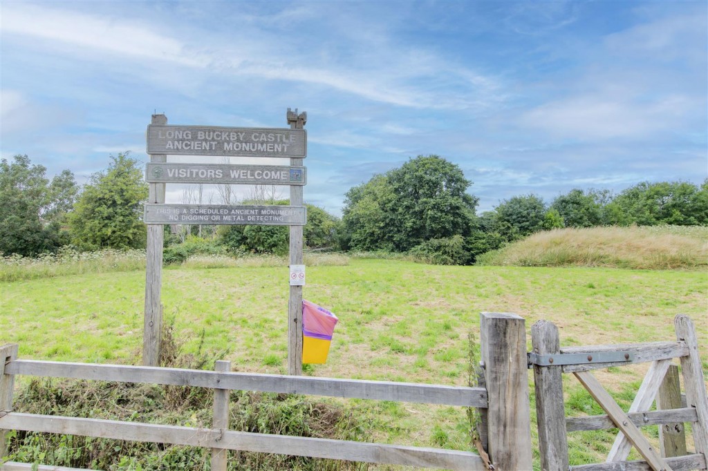 Images for The Mounts, Long Buckby, Northampton EAID:oscarjamesapi BID:1