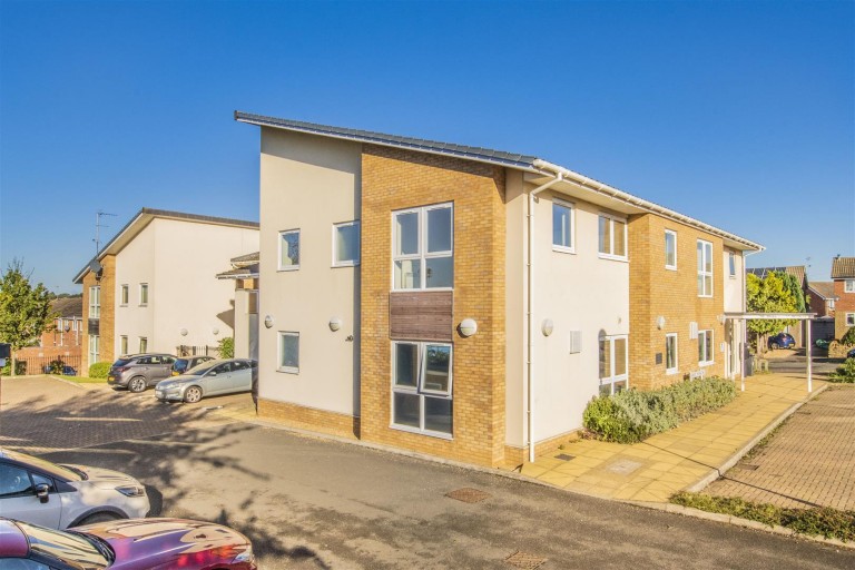 Ise court French Drive, Kettering - EAID:oscarjamesapi, BID:2