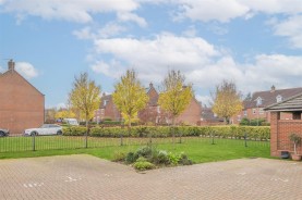 Images for Woodgreen Close, Desborough