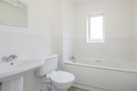 Images for Lowry Close, Corby