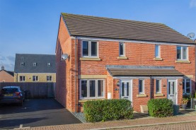 Images for Lindersmith Close, Weldon, Corby