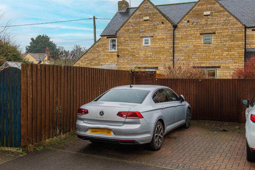 Images for School Road, Gretton, Corby EAID:oscarjamesapi BID:4